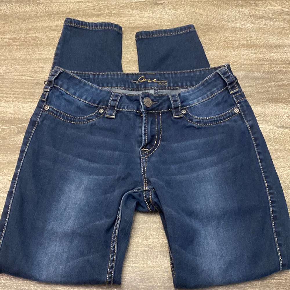 Super soft jeans fit like skinny Jeans